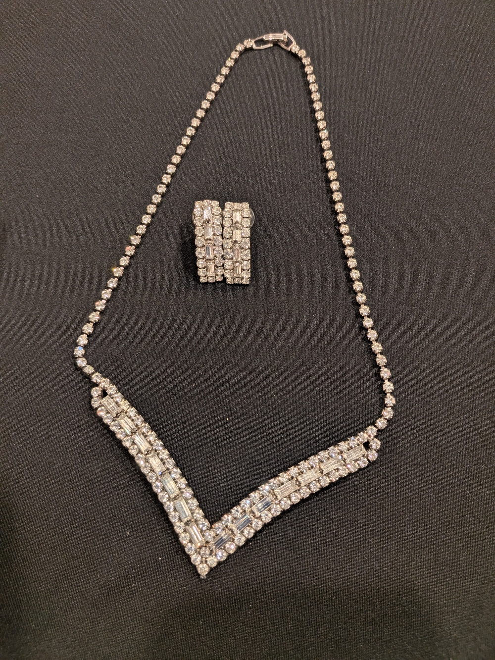 Sparkling Silver Crystal V-Front Necklace and Clip Earrings Set